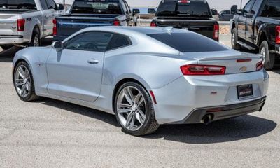 2017 Chevrolet Camaro 1LS 1LT
