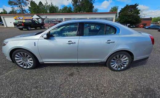 2014 Lincoln MKS Base