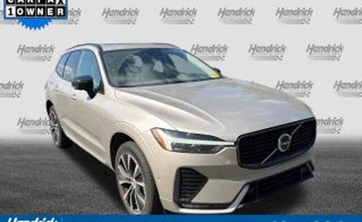 2024 Volvo XC60 Plus Dark