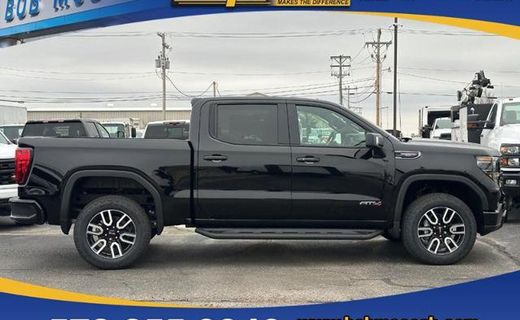 2025 GMC Sierra AT4