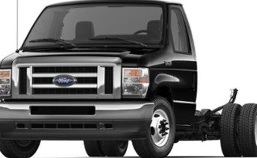 2027 Ford E-450 Base