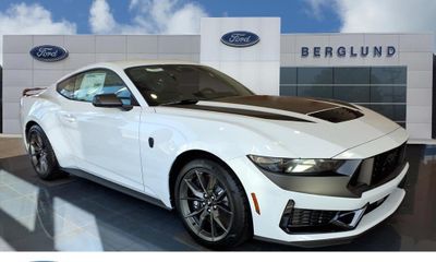2026 Ford Mustang Dark Horse