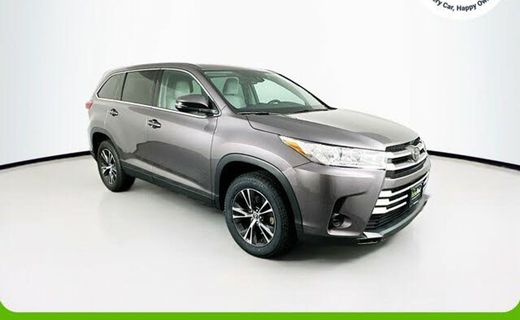 2019 Toyota Highlander LE