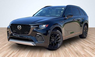 2025 Mazda CX-70 Premium Package