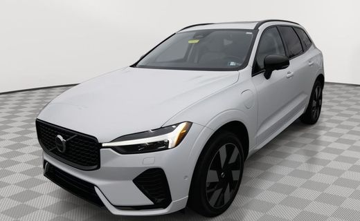 2024 Volvo XC60 Plus Dark