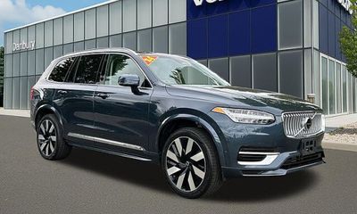 2024 Volvo XC90 Ultimate Bright