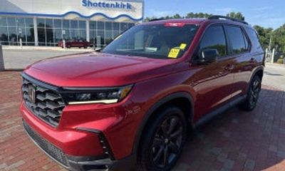 2023 Honda Pilot Sport