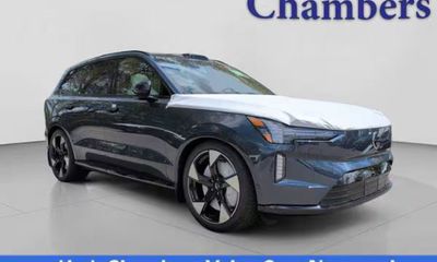 2025 Volvo EX90 Ultra