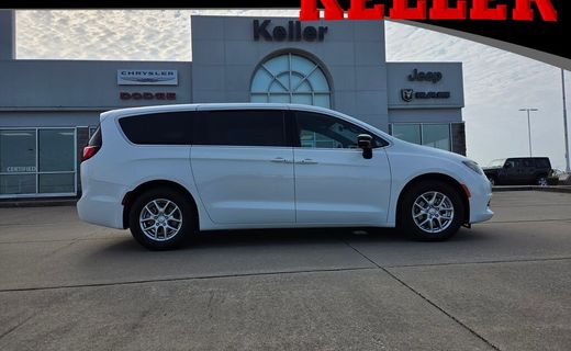 2027 Chrysler Pacifica LX