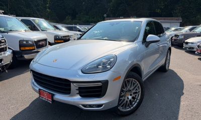 2017 Porsche Cayenne Base S