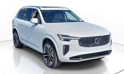 2026 Volvo XC90 Ultra Bright