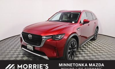 2024 Mazda CX-90 Premium Package