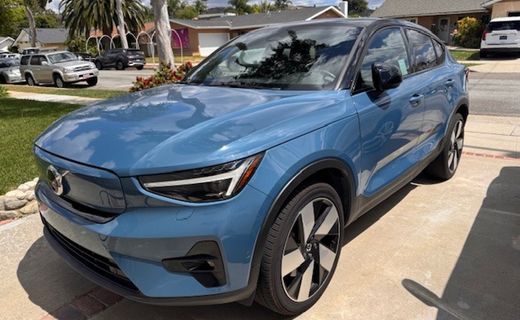 2022 Volvo C40