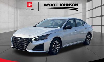 2024 Nissan Altima SV