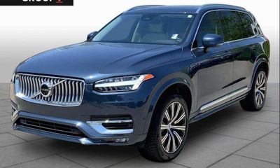 2023 Volvo XC90 Plus Bright