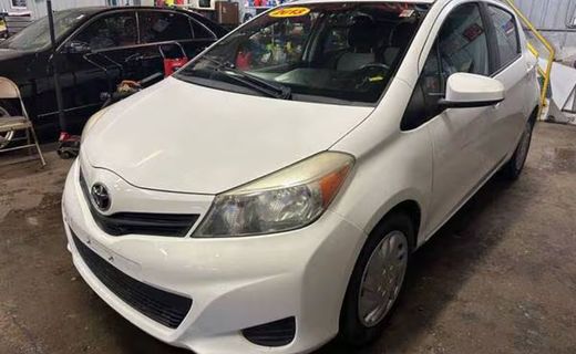 2013 Toyota Yaris L