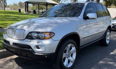 2005 BMW X5 4 4I