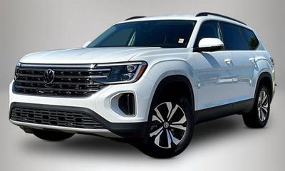 2026 Volkswagen Atlas SE