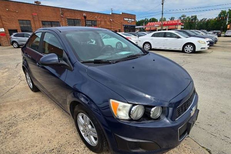 Representative 2015 Chevrolet Sonic photo