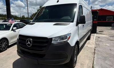 2021 Mercedes-Benz Sprinter 907 VS30