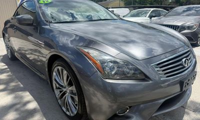 2012 Infiniti G37