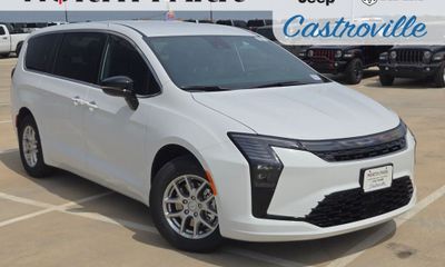 2027 Chrysler Pacifica Select
