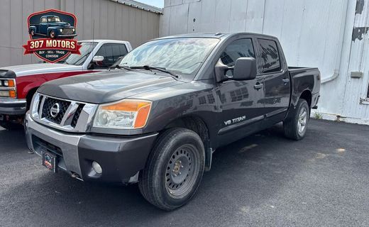 2011 Nissan Titan SV