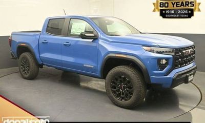 2026 GMC Canyon Elevation