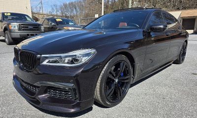2019 BMW 750i B7