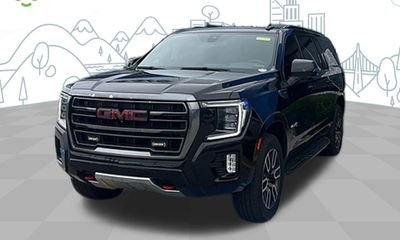 2021 GMC Yukon XL AT4