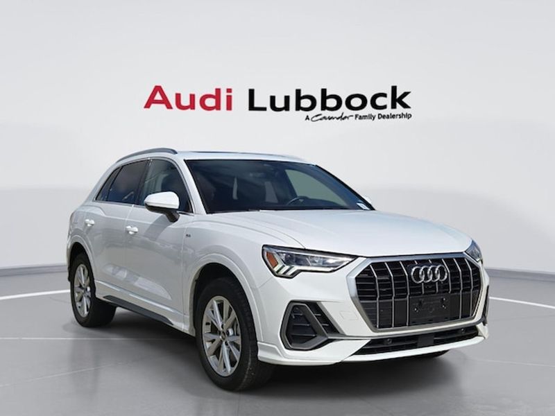 2025 Audi Q3 — a typically priced live listing