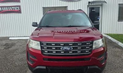 2017 Ford Explorer Base
