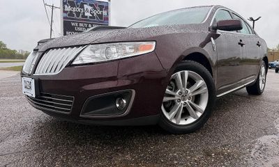 2011 Lincoln MKS Base
