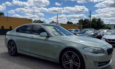 2013 BMW 528i I