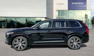 2023 Volvo XC90 Ultimate Bright