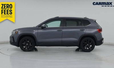 2022 Volkswagen Taos 4Motion SE