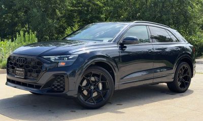 2025 Audi Q8 S Line Quattro