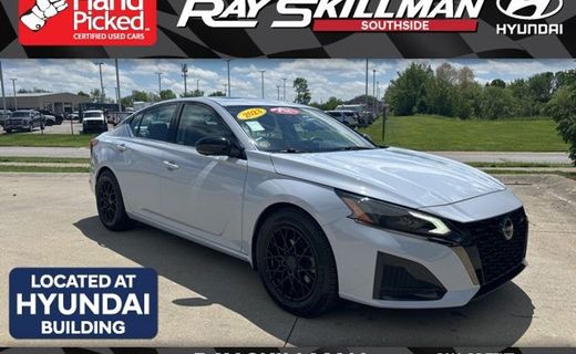 2023 Nissan Altima SR