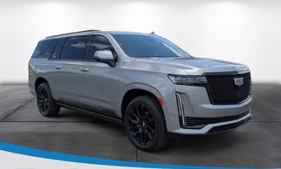 2023 Cadillac Escalade ESV Sport Platinum