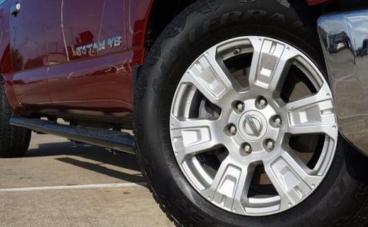 2018 Nissan Titan SV