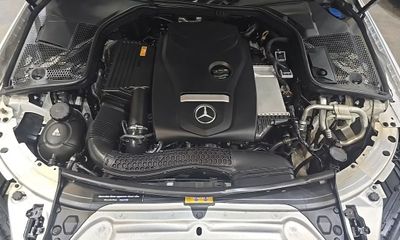 2018 Mercedes-Benz C-Class C300