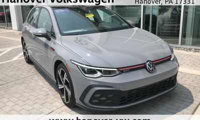 2024 Volkswagen Golf GTI SE