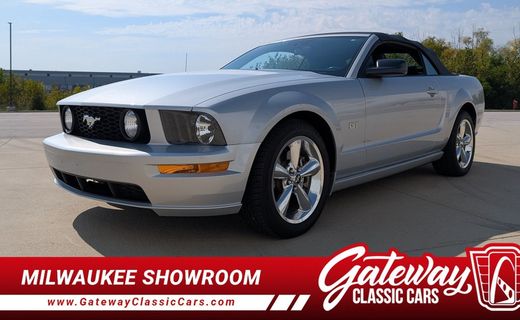 2005 Ford Mustang GT Convertible