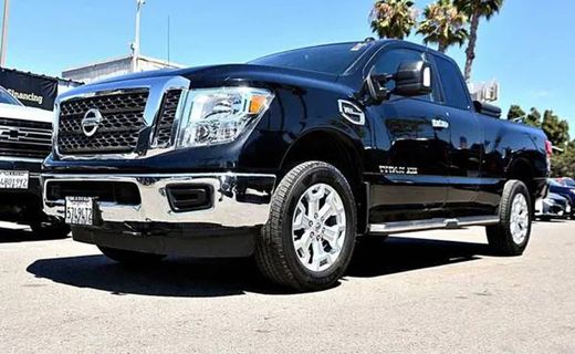 2018 Nissan Titan SV