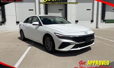2026 Hyundai Elantra Blue SEL Sport