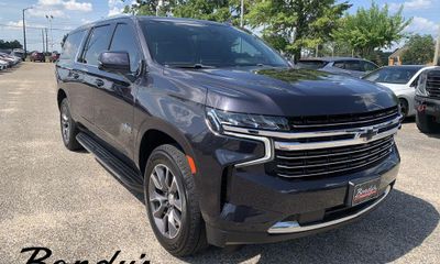 2022 Chevrolet Suburban LT
