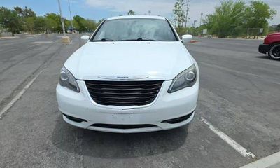 2013 Chrysler 200 Touring