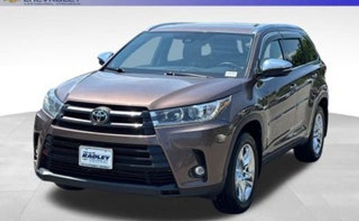 2020 Toyota Highlander LE