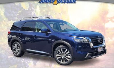 2022 Nissan Pathfinder Platinum