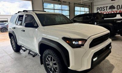 2026 Toyota 4RUNNER SR5